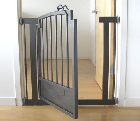 Metal top pet gate