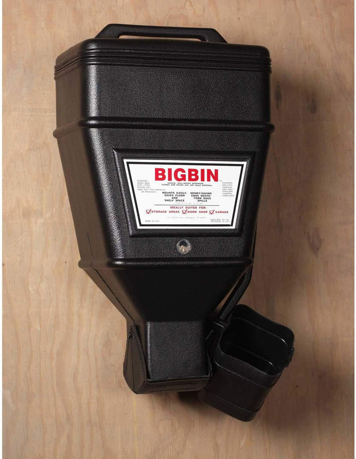 auto dispenser for dry dog food hold 40 lbs