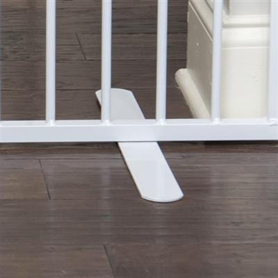 metal dog gate- white foot details