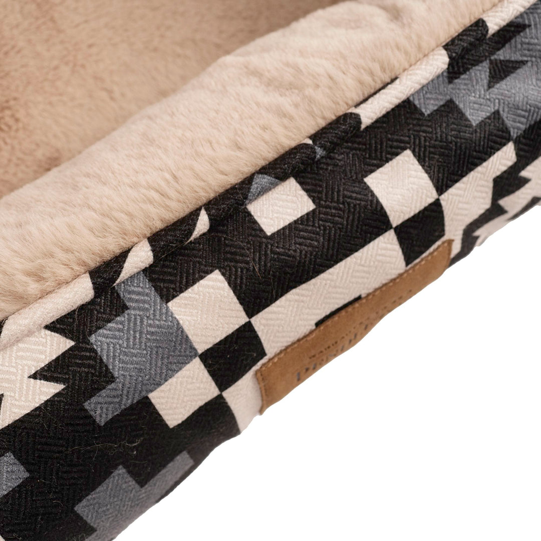 Pendelton Fur Kuddler Bolster Bed