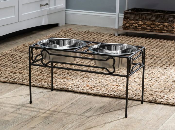 elevated dog feeding station for large dogs