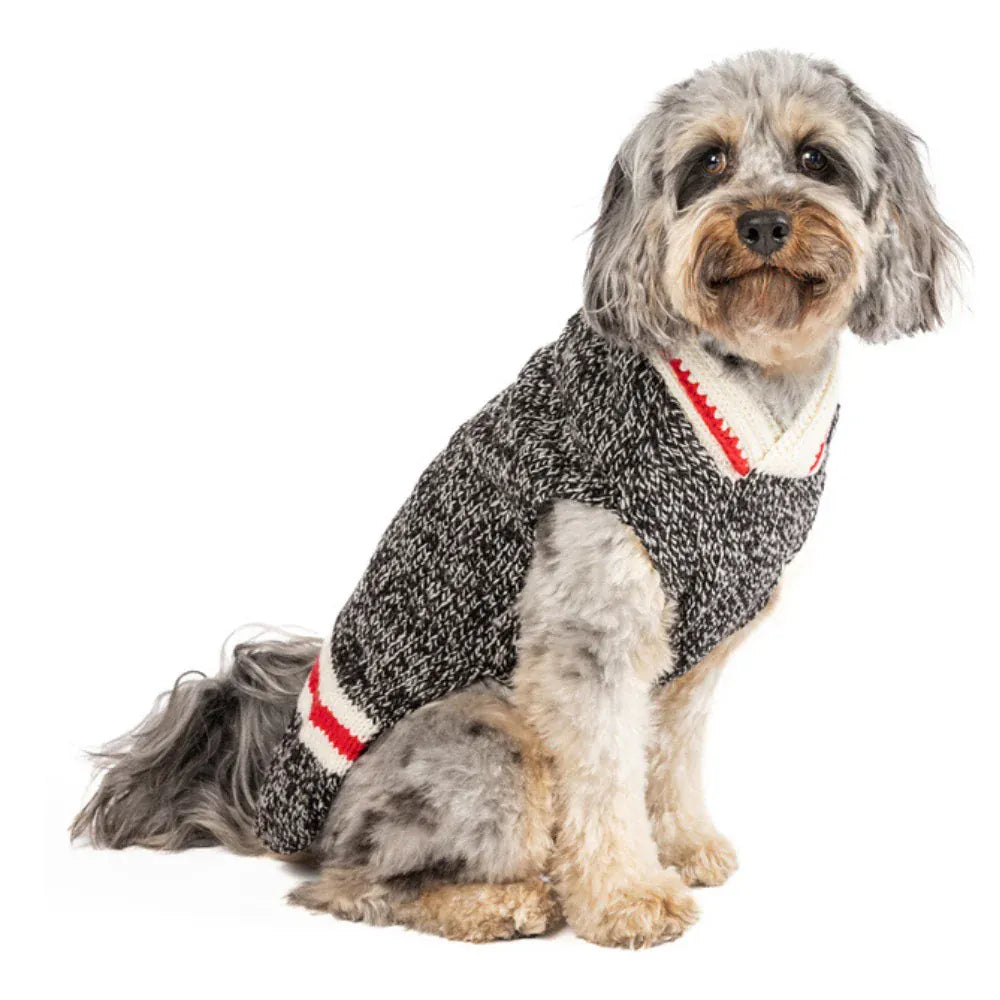 grey luxseater- white/red accent v neck and tail design
