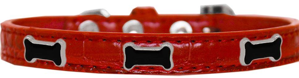 Red dogs collar with black bone studs