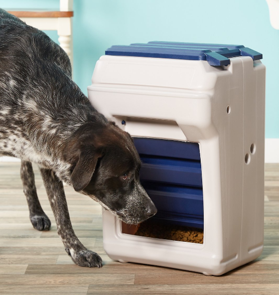 bergan indoor/outdoor pet food storage and feeder holds 25 pounds of dry kibble dog food. top opens for esy loading of dog food into the hopper